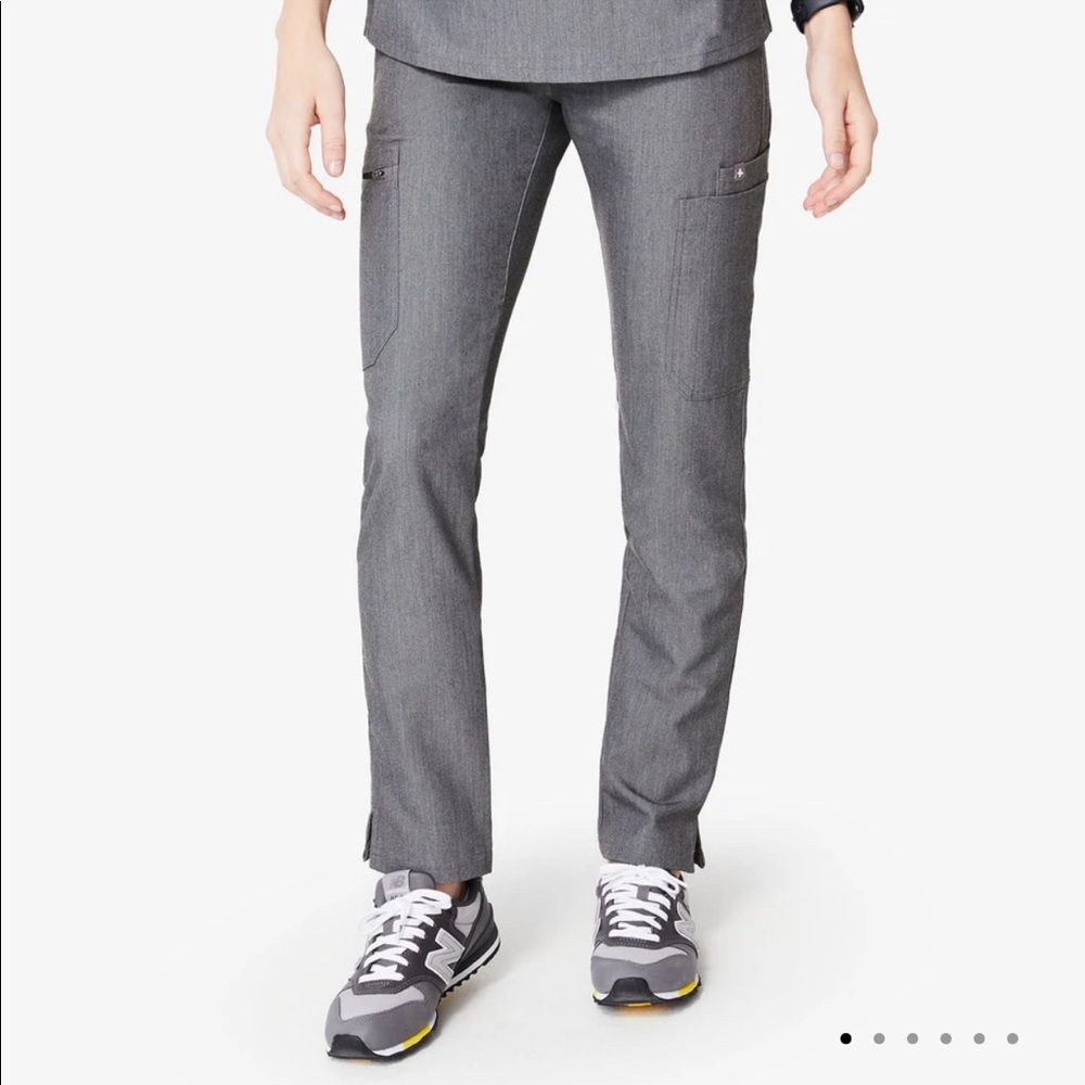 XS Gray FIGS Yola Skinny Scrub Pant
